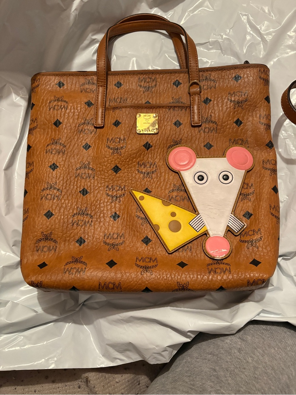 MCM Cognac Year of the mouse Visetos Tote with Yellow Cheese & Pink Mouse Patch - Picture 2 of 14